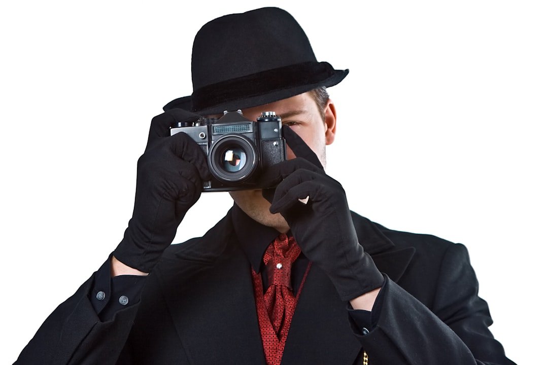 Contratar Detetive Particular: Quando e Como Fazer Certo